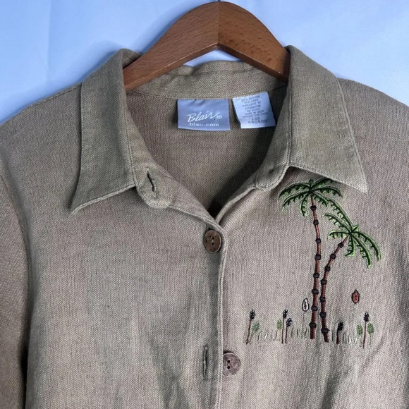 Blair Tan Linen Blend Safari Palm Tree Button Front Long Sleeve Top Size Large - Picture 3 of 9